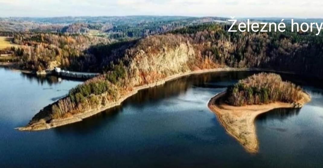 Apartmanova Chata Secanda S Bazenem, U Secske Prehrady Exteriör bild
