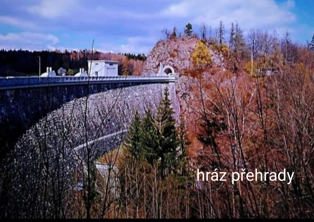 Apartmanova Chata Secanda S Bazenem, U Secske Prehrady Exteriör bild