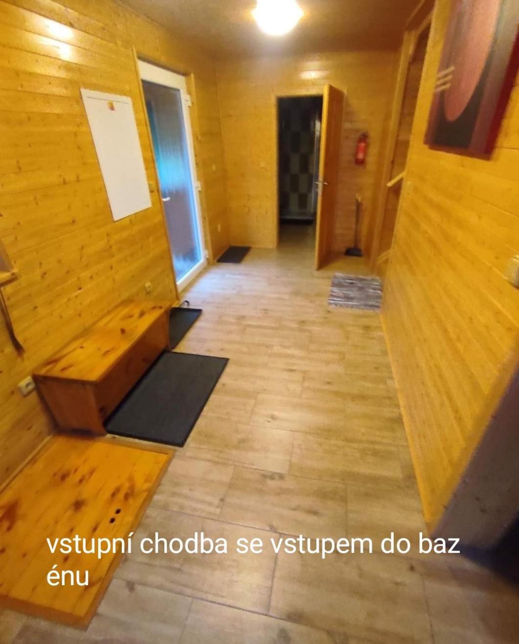 Apartmanova Chata Secanda S Bazenem, U Secske Prehrady Exteriör bild